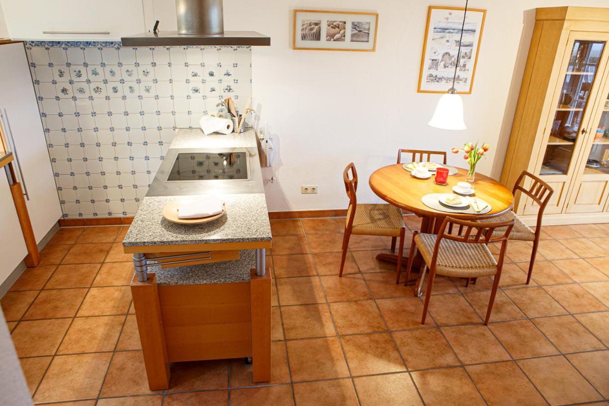 Ferienwohnung Friesennest Oldsum Exterior foto